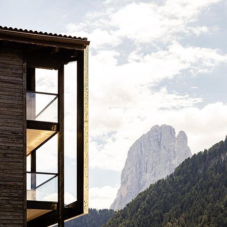 Alpin Garden Luxury Maison & Spa - Adults Only Ortisei Exterior photo