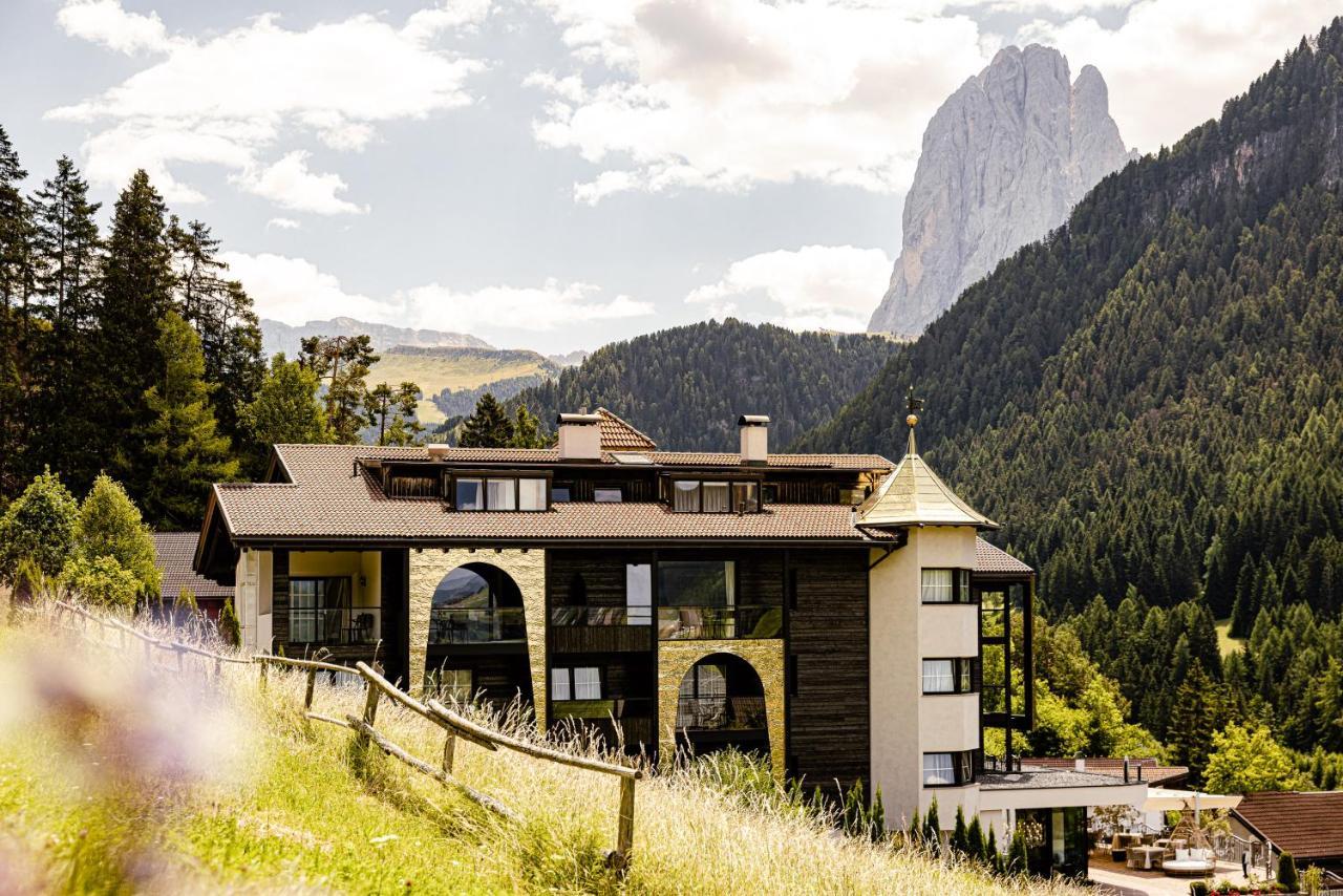 Alpin Garden Luxury Maison & Spa - Adults Only Ortisei Exterior photo